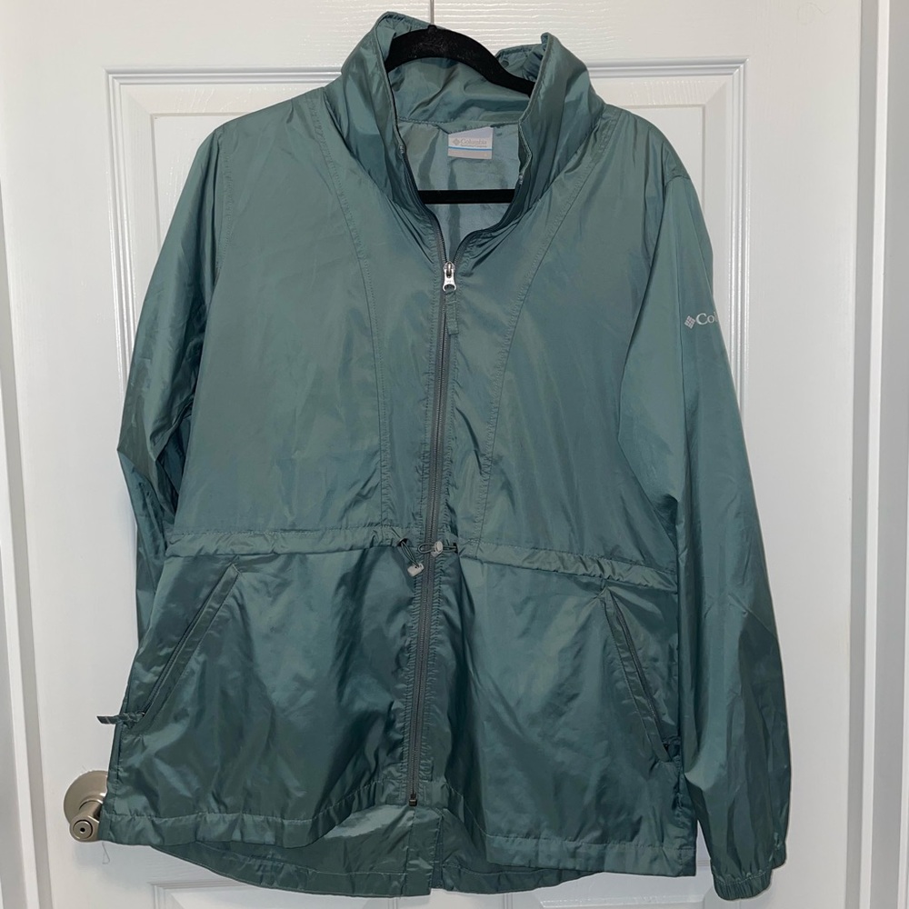 Columbia Light Green Light weight Jacket Size L